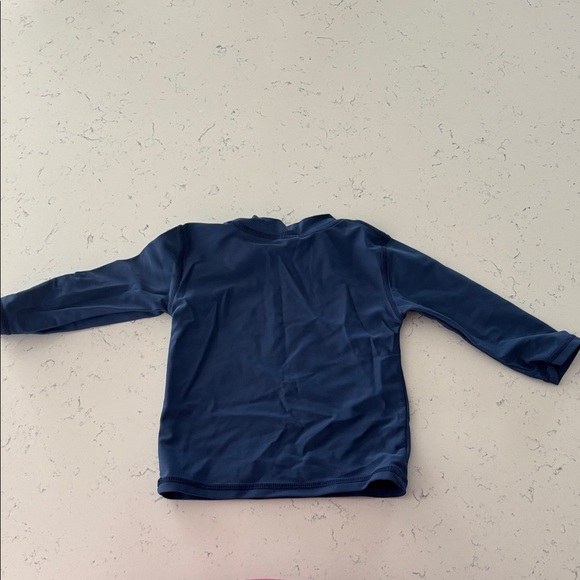 Rugged Butts Rashguard - Picture 5 of 5